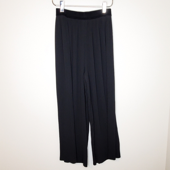 Zara Basic Wide Leg Accordion Pleat Culottes - Picture 4 of 11